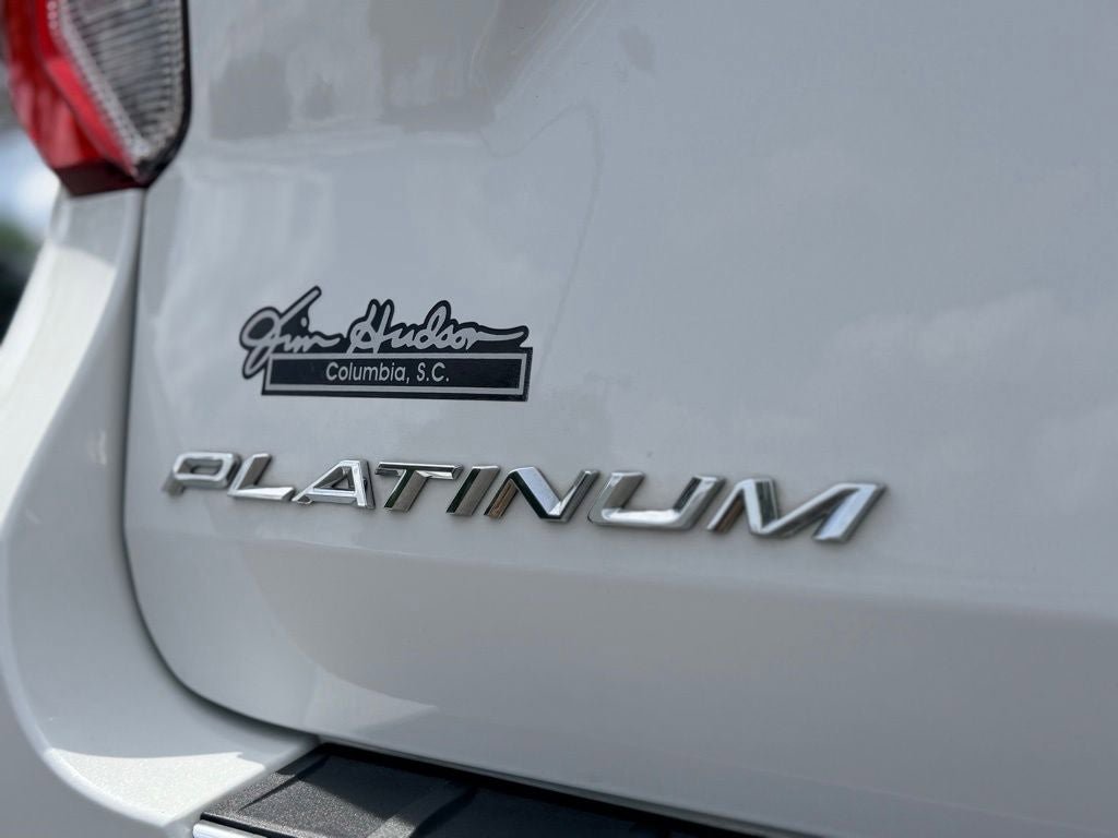 Certified 2022 Ford Explorer Platinum w/ Technology Package AWD/4WD image 9