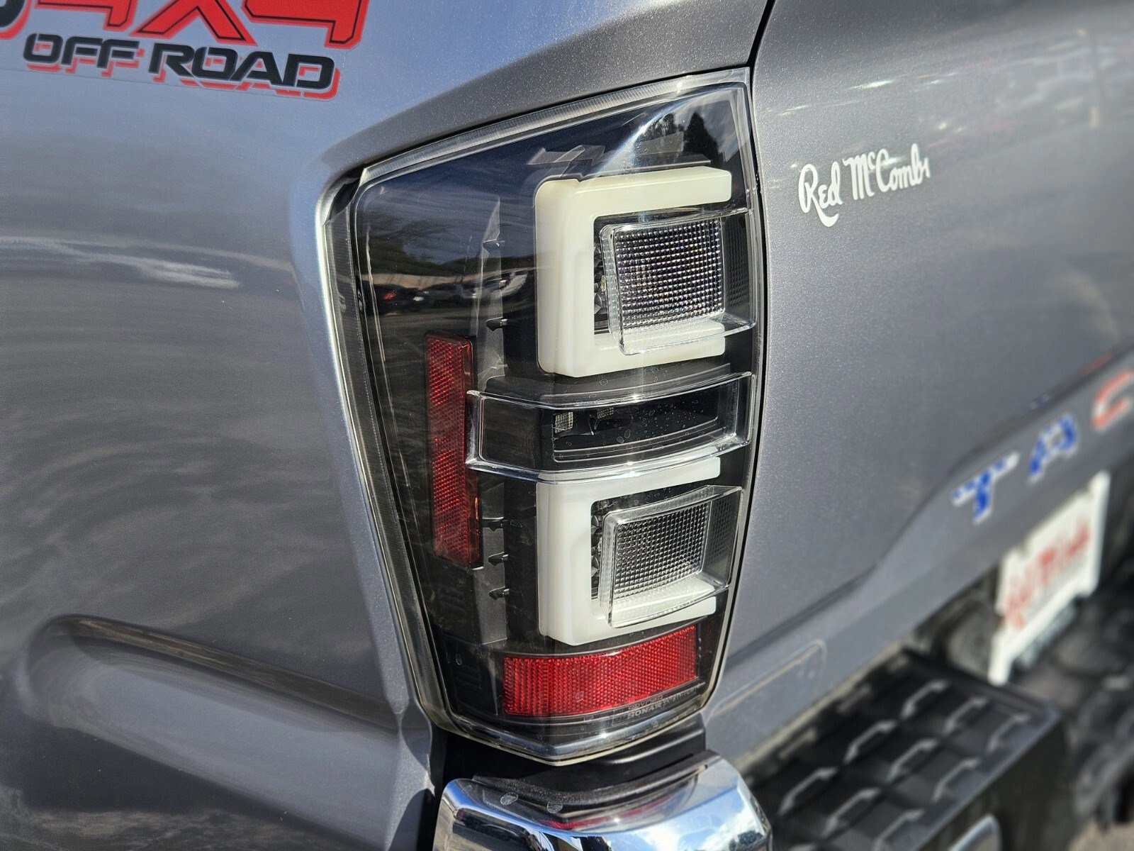 Used 2019 Toyota Tacoma SR5 image 10