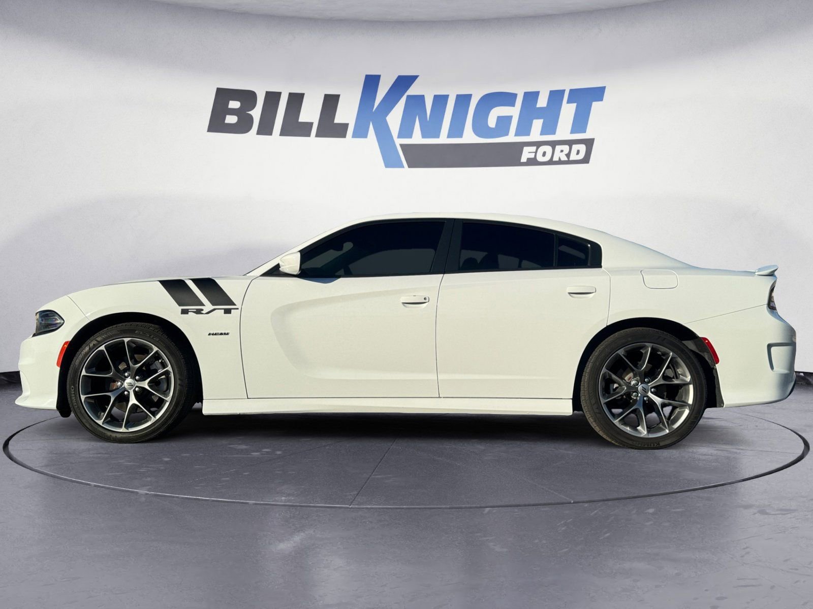 Used 2019 Dodge Charger R/T w/ Plus Group image 2
