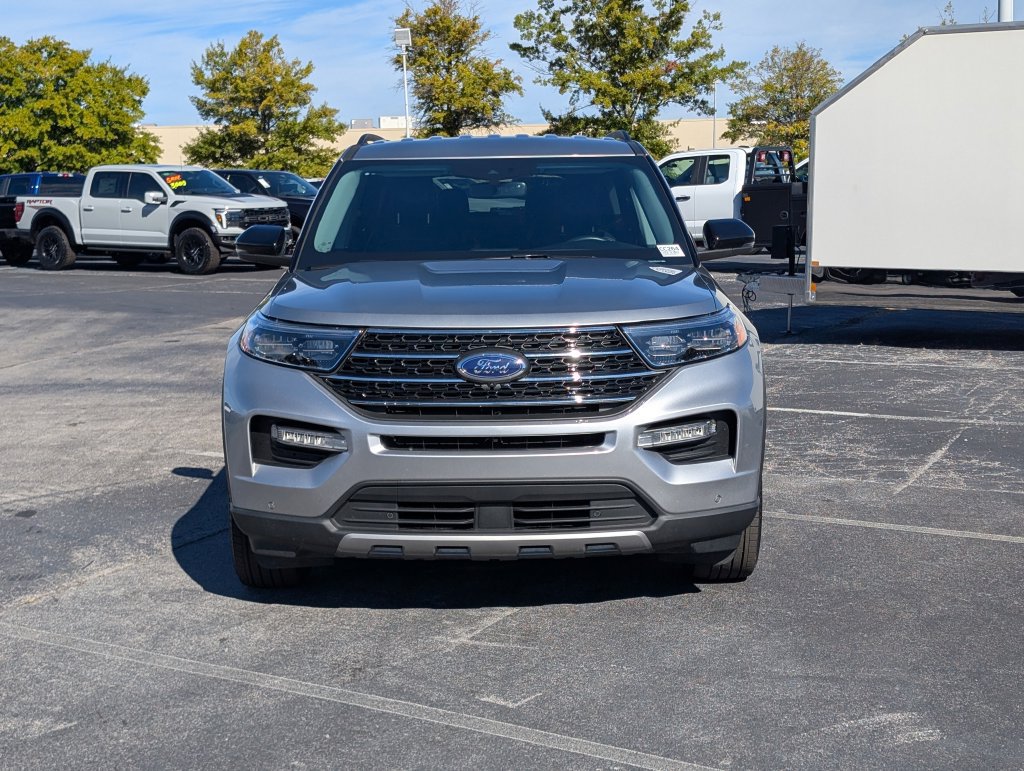 Certified 2024 Ford Explorer XLT w/ Equipment Group 202A AWD/4WD image 7