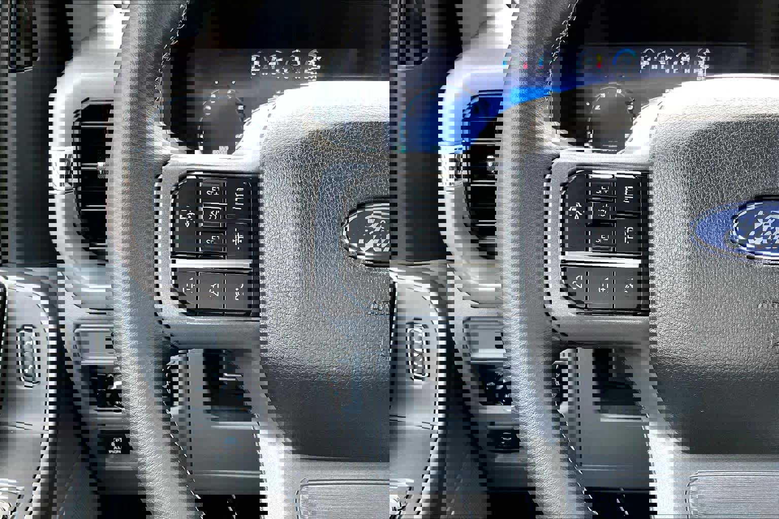 Certified 2025 Ford F150 XLT w/ Equipment Group 303A High image 25