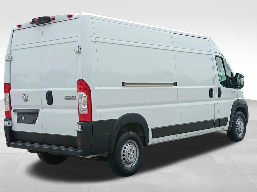 Used 2024 RAM ProMaster 2500 w/ Convenience Group FWD image 3