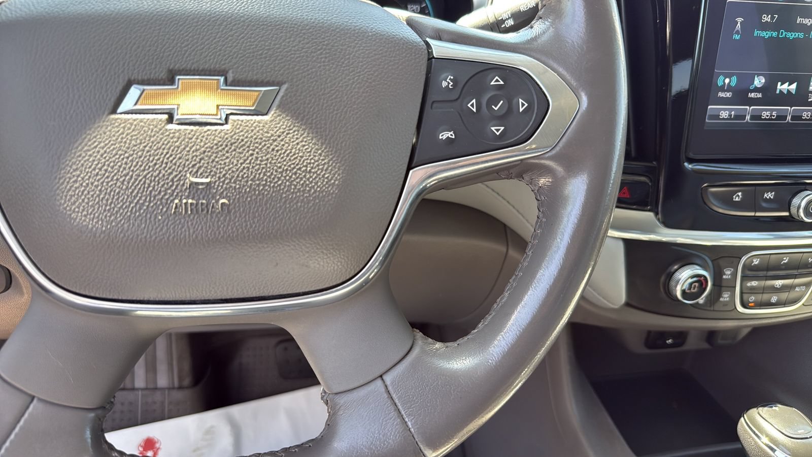 Used 2018 Chevrolet Traverse LT w/ LPO, Cargo Package FWD image 14