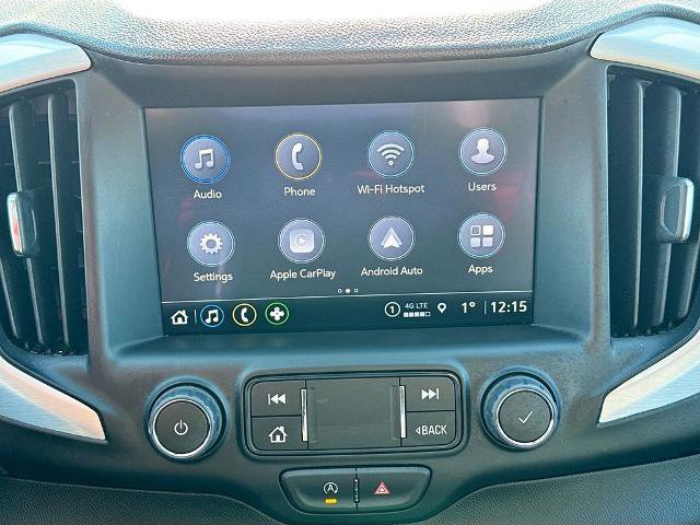 Used 2024 GMC Terrain SLT image 12