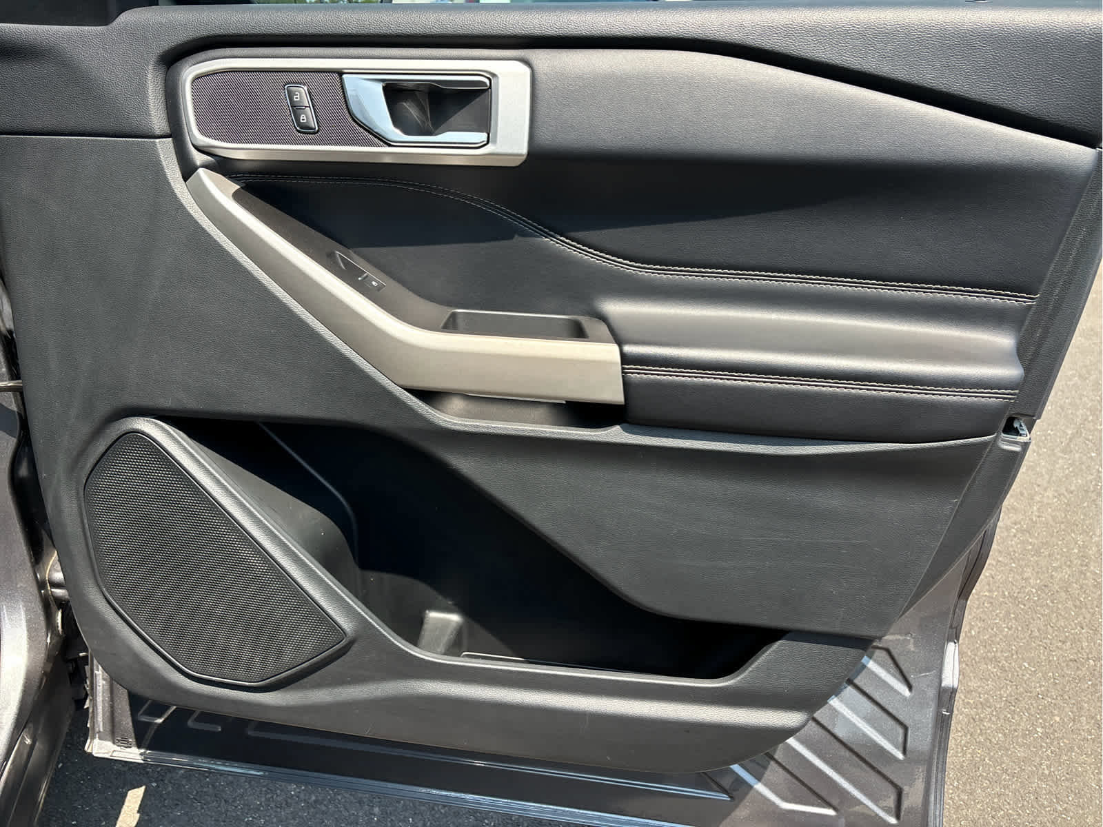 Certified 2022 Ford Explorer XLT image 31