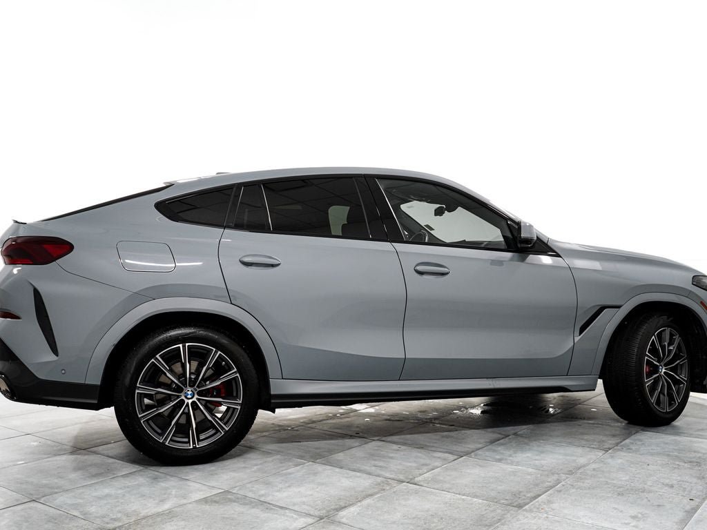 Used 2024 BMW X6 xDrive40i w/ Premium Package AWD/4WD image 7