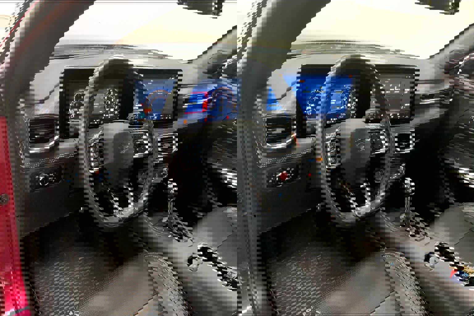 Certified 2025 Ford Mustang Premium image 16