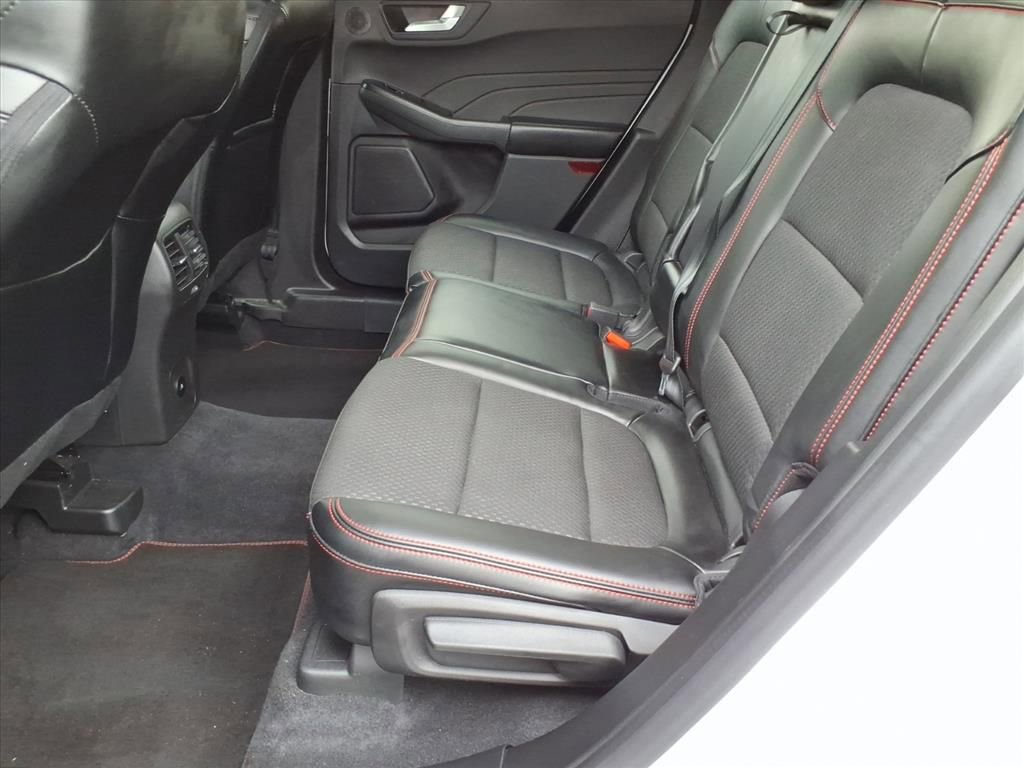 Certified 2023 Ford Escape ST-Line Select w/ Tech Pack #2 image 11