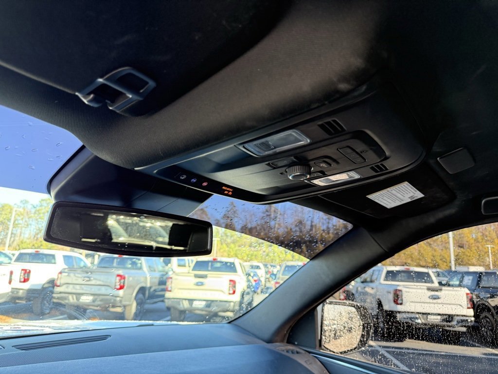 Used 2022 Cadillac Escalade Luxury image 20