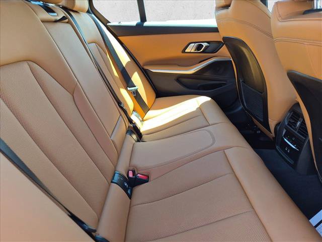 Used 2023 BMW 330i xDrive Sedan w/ Premium Package AWD/4WD image 21