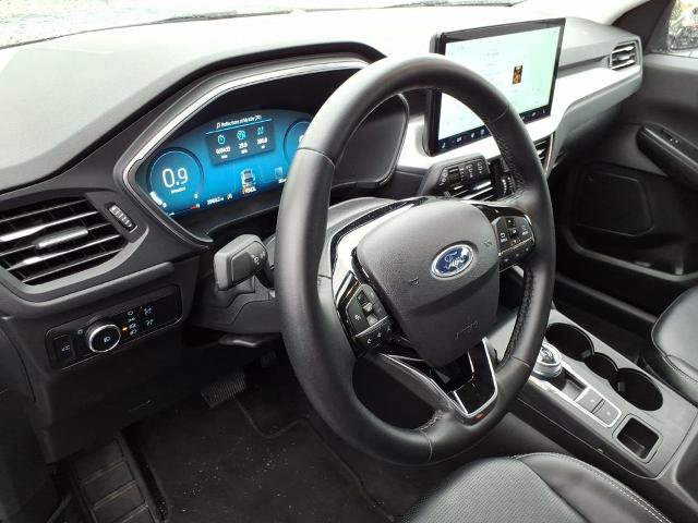 Certified 2025 Ford Escape Platinum AWD/4WD image 18
