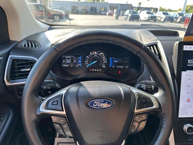 Certified 2024 Ford Edge SEL w/ Convenience Package AWD/4WD image 16