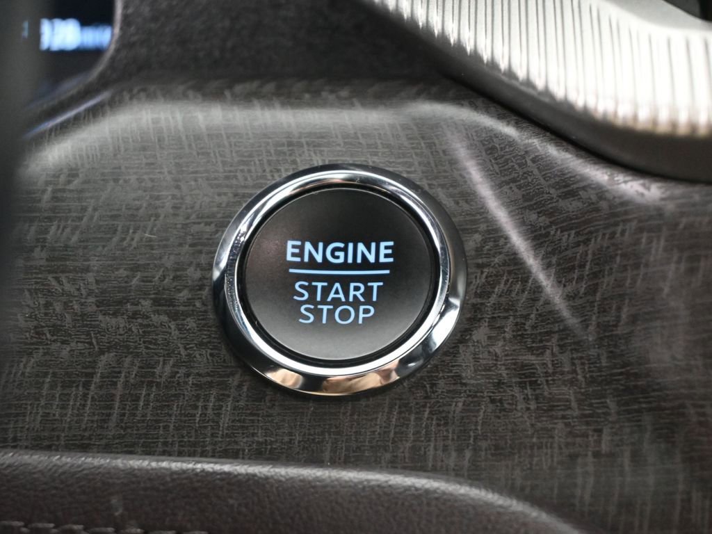 Certified 2025 Ford Explorer Platinum w/ Ultimate Package image 22