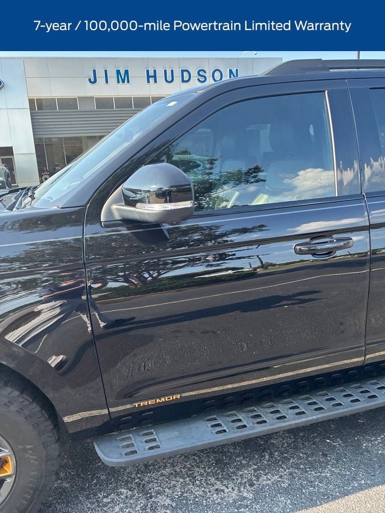 Certified 2025 Ford Expedition Tremor AWD/4WD image 4