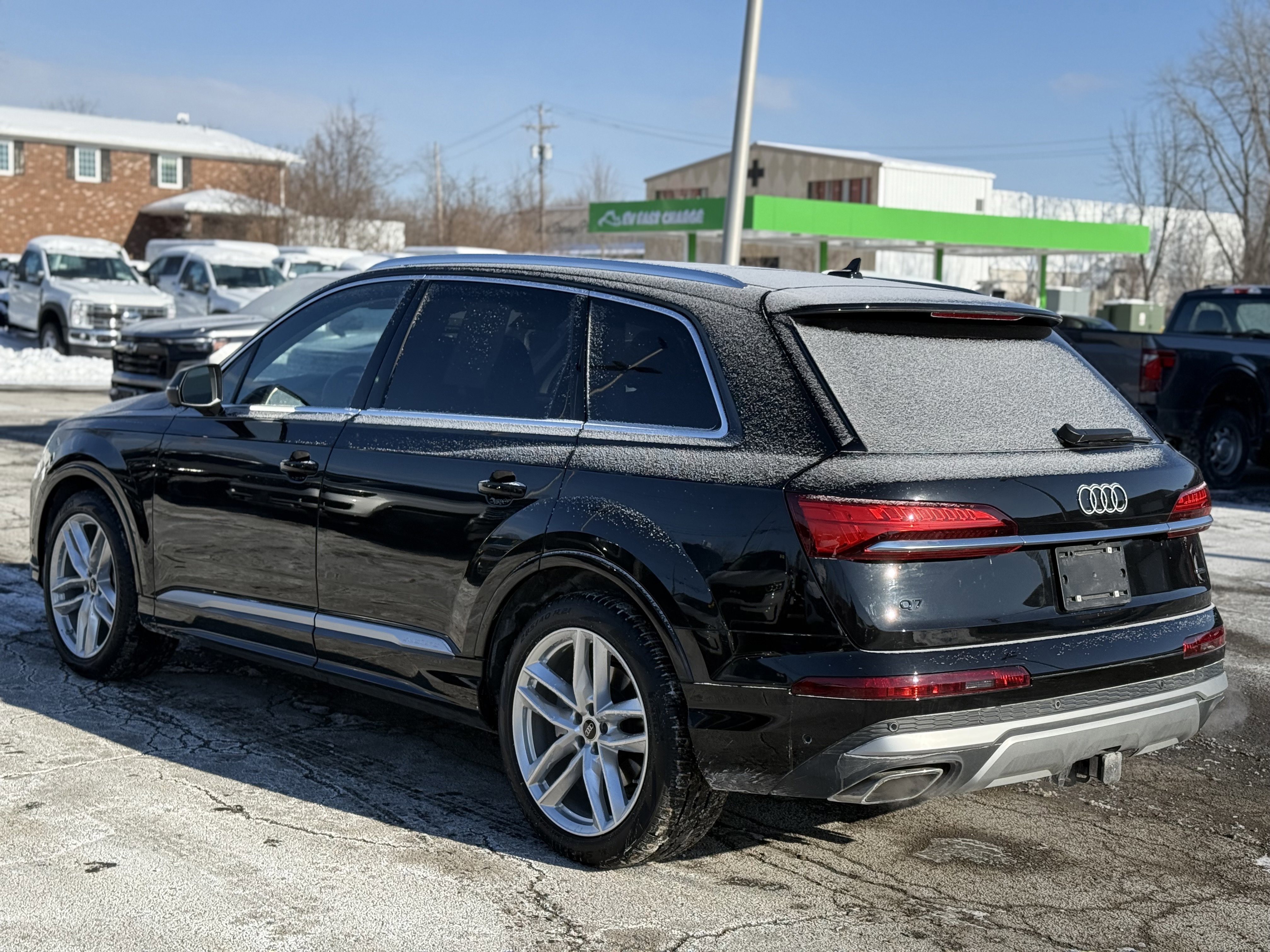 Used 2025 Audi Q7 3.0T Premium Plus image 2