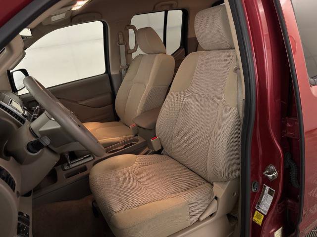 Used 2017 Nissan Frontier SV w/ SV Value Truck Package RWD image 12