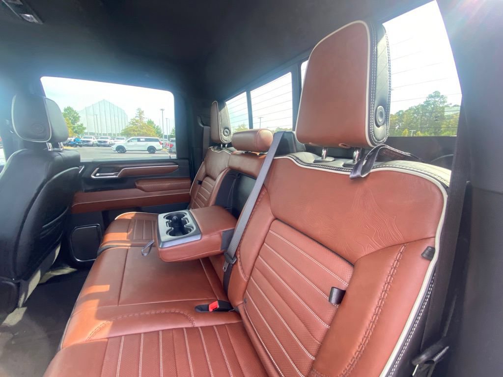 Used 2024 GMC Sierra 2500 Denali Ultimate AWD/4WD image 23