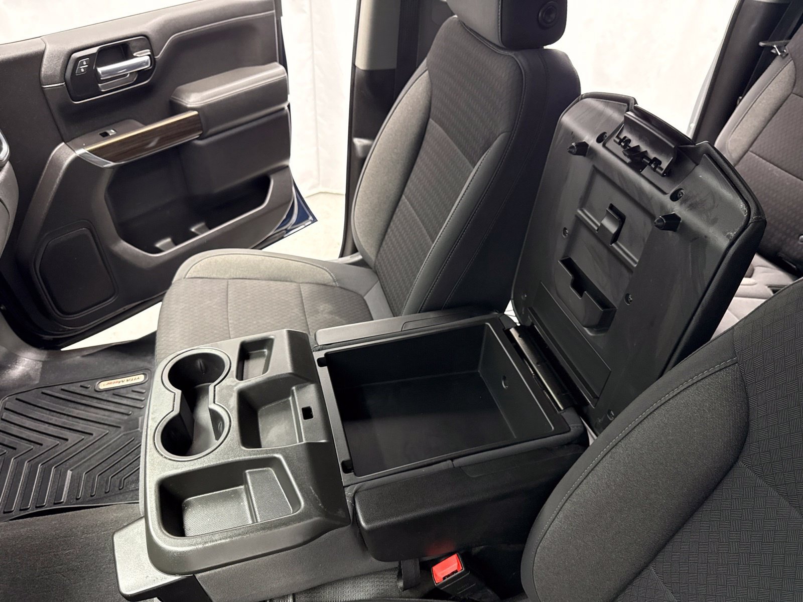 Used 2020 Chevrolet Silverado 1500 LT w/ All-Star Edition AWD/4WD image 24