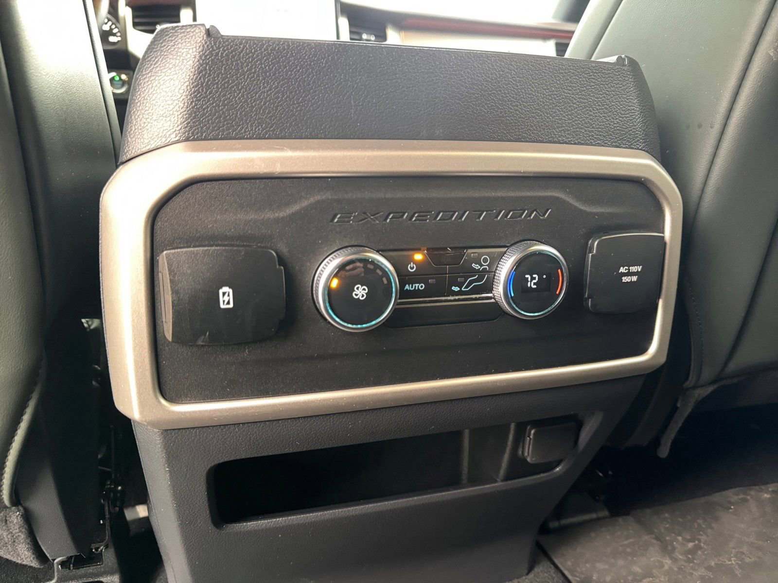 Certified 2024 Ford Expedition Timberline image 19