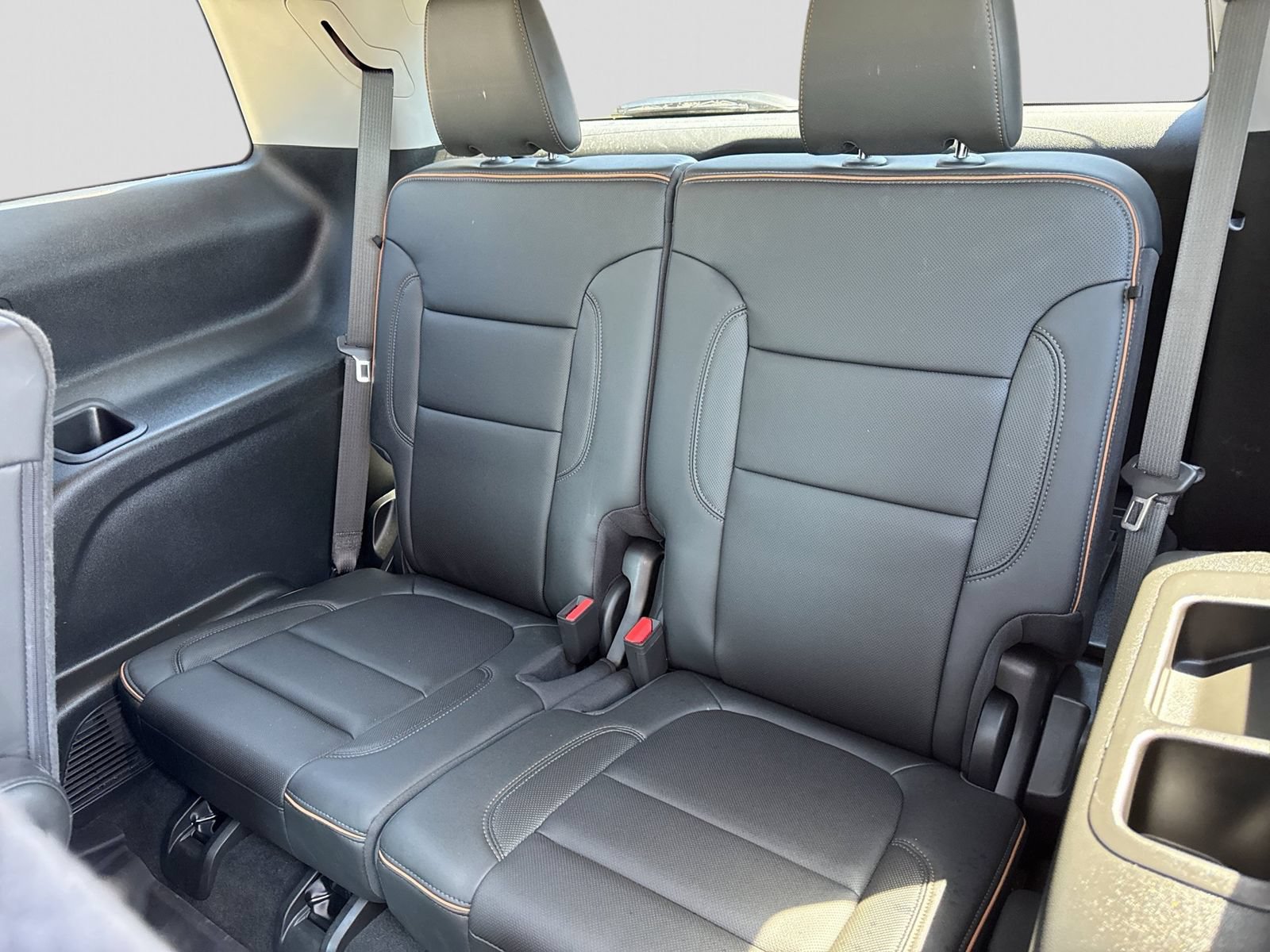 Used 2022 GMC Acadia AT4 w/ Preferred Package AWD/4WD image 28