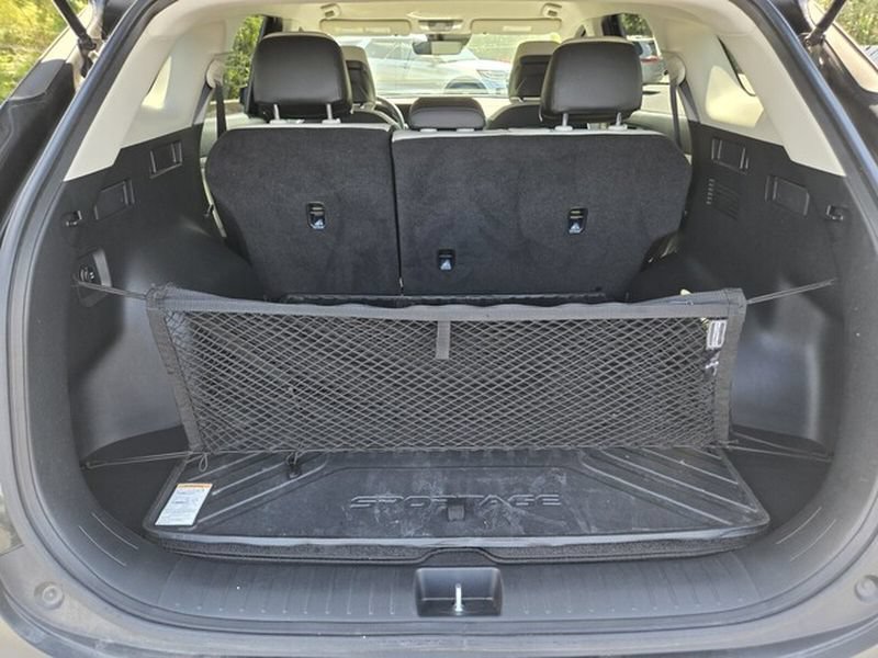 Used 2024 Kia Sportage EX AWD/4WD image 17