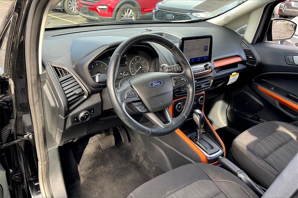 Certified 2022 Ford EcoSport SE w/ SE Appearance Package image 12