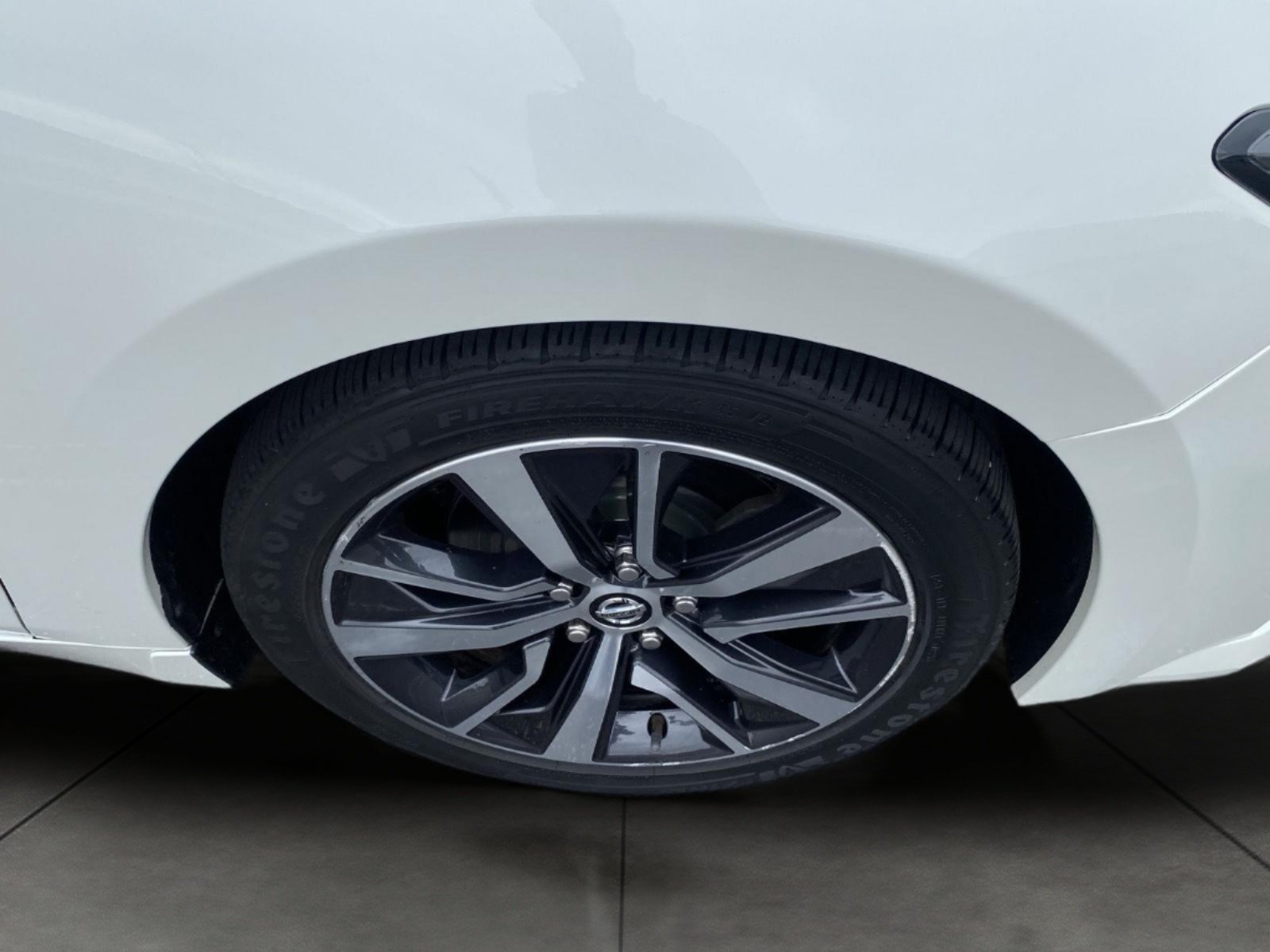 Used 2019 Nissan Maxima 3.5 SV w/ Floor Mat Group FWD image 5