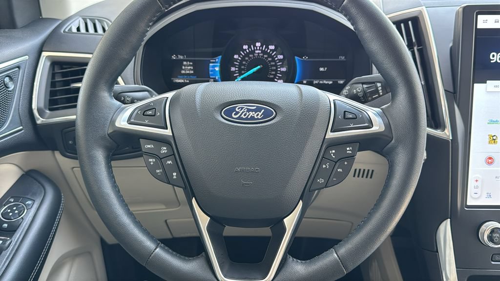 Certified 2024 Ford Edge Titanium w/ Equipment Group 301A AWD/4WD image 10
