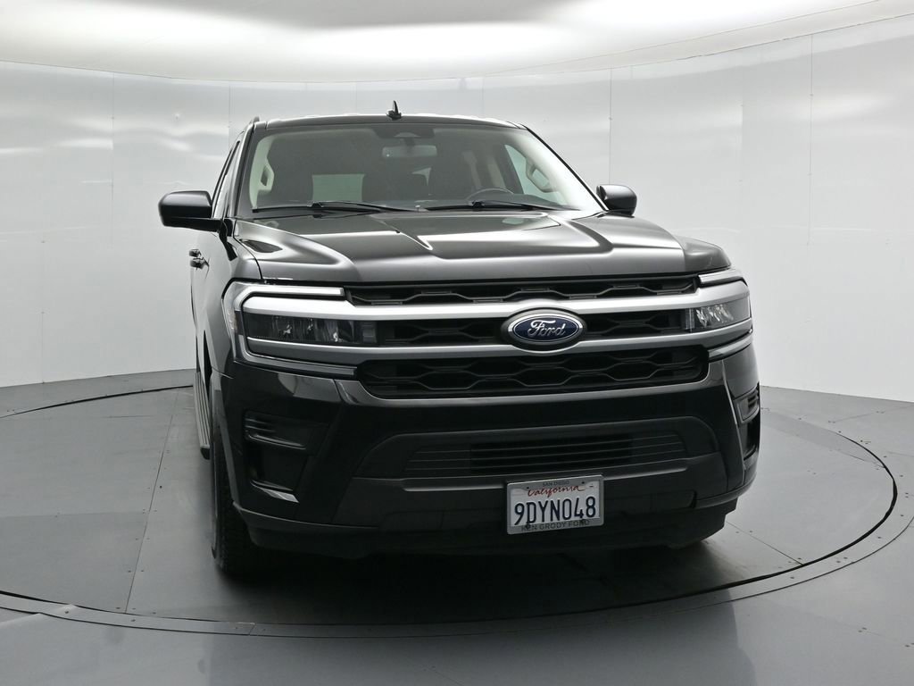 Certified 2022 Ford Expedition Max XLT image 6