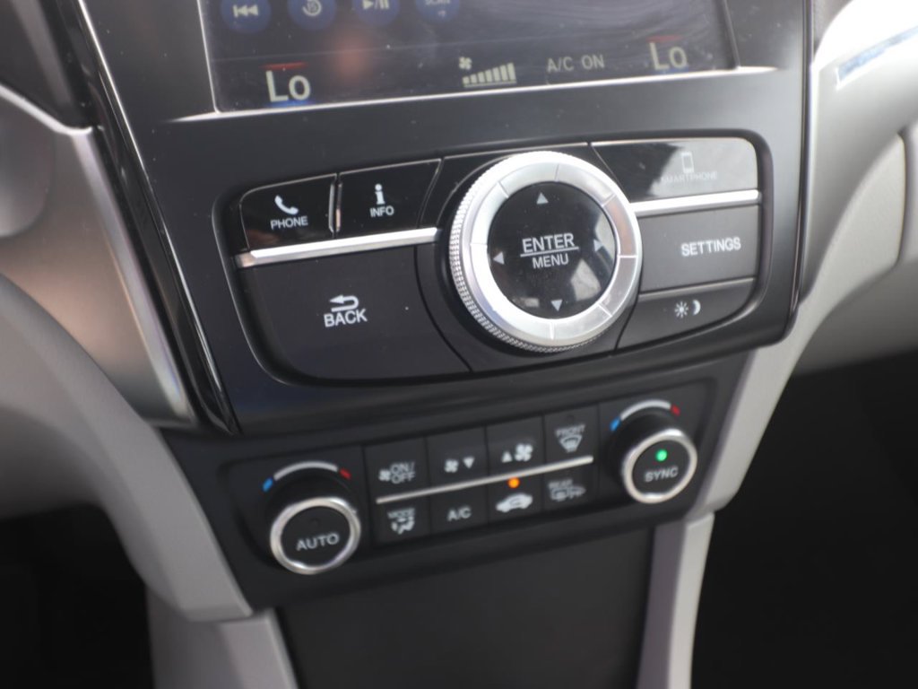Used 2020 Acura ILX w/ Premium Package FWD image 19
