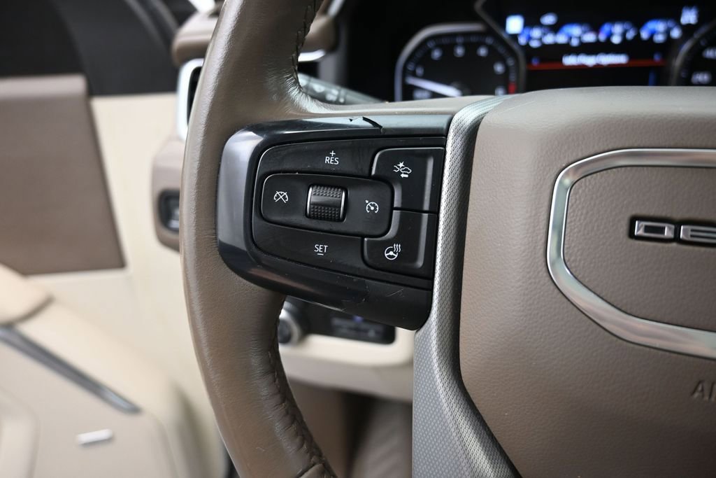 Used 2021 GMC Yukon XL Denali w/ Denali Ultimate Package AWD/4WD image 6