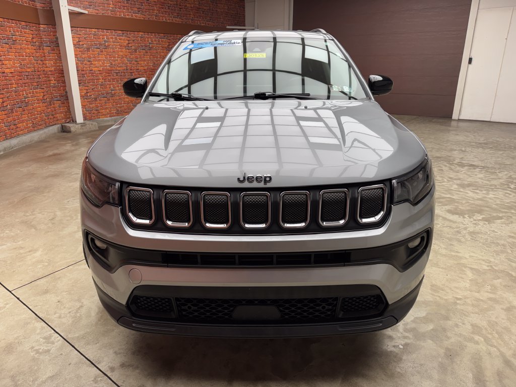 Used 2022 Jeep Compass Latitude AWD/4WD image 8
