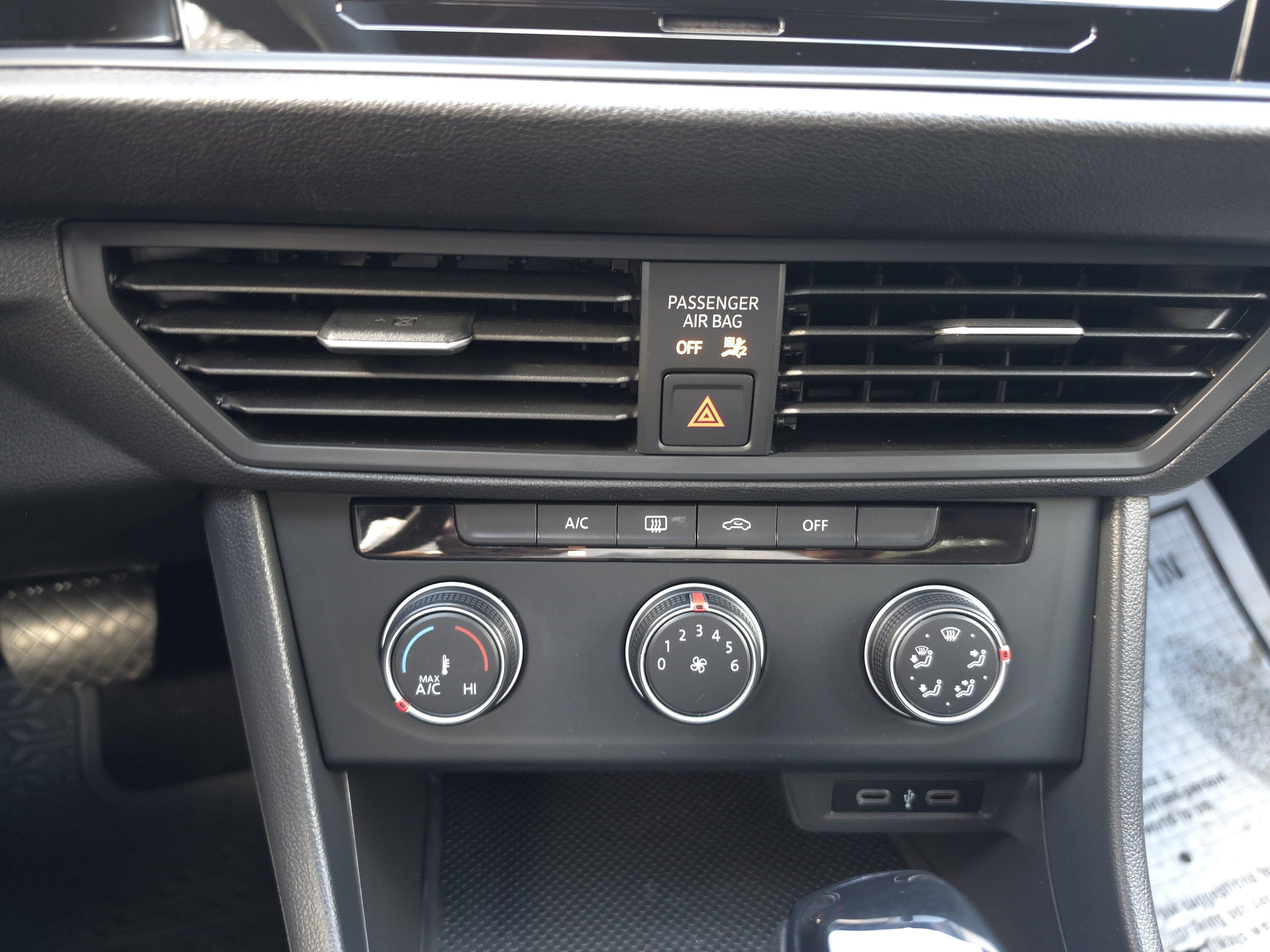 Used 2022 Volkswagen Jetta Sport FWD image 23