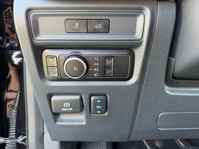 Certified 2024 Ford Expedition Platinum AWD/4WD image 16