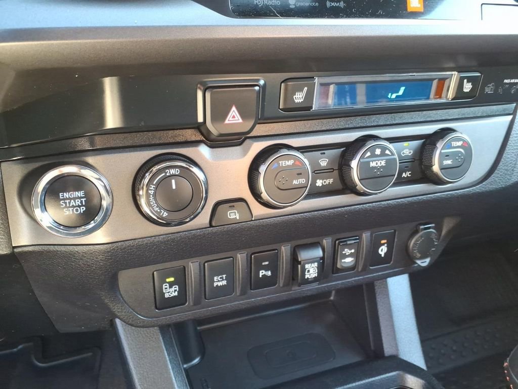Used 2019 Toyota Tacoma TRD Pro AWD/4WD image 23