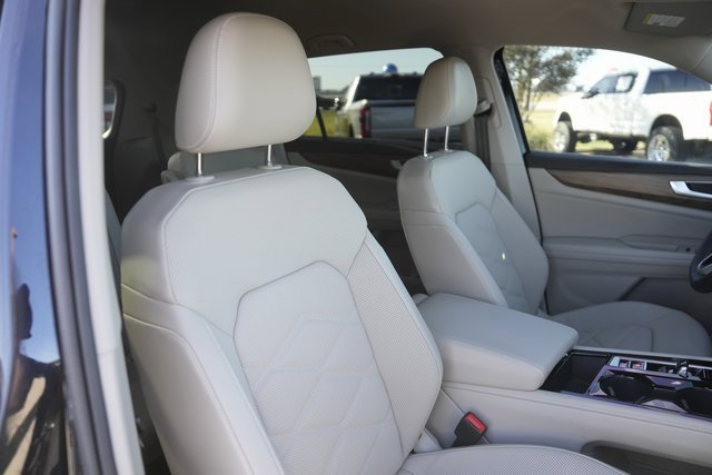 Used 2024 Volkswagen Atlas SE image 19