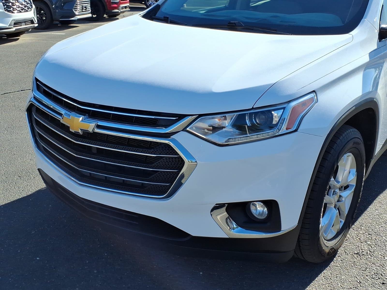 Used 2020 Chevrolet Traverse LT FWD image 8