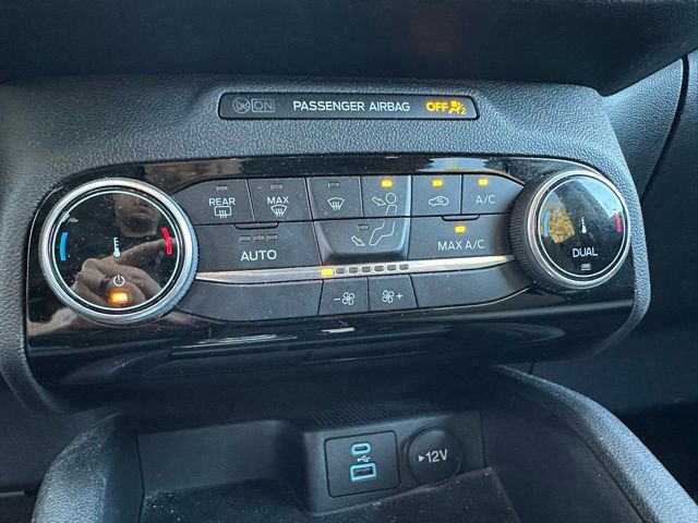 Certified 2022 Ford Escape SE w/ SE Sport Appearance Package image 19