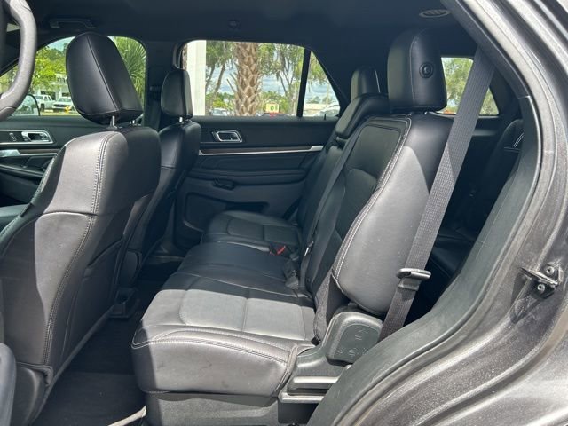 Certified 2019 Ford Explorer Limited w/ Class III Trailer Tow Package FWD image 12