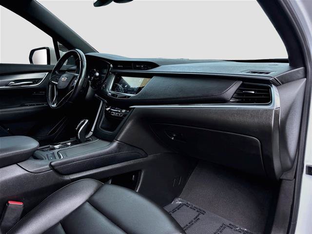 Used 2024 Cadillac XT6 Luxury FWD image 33