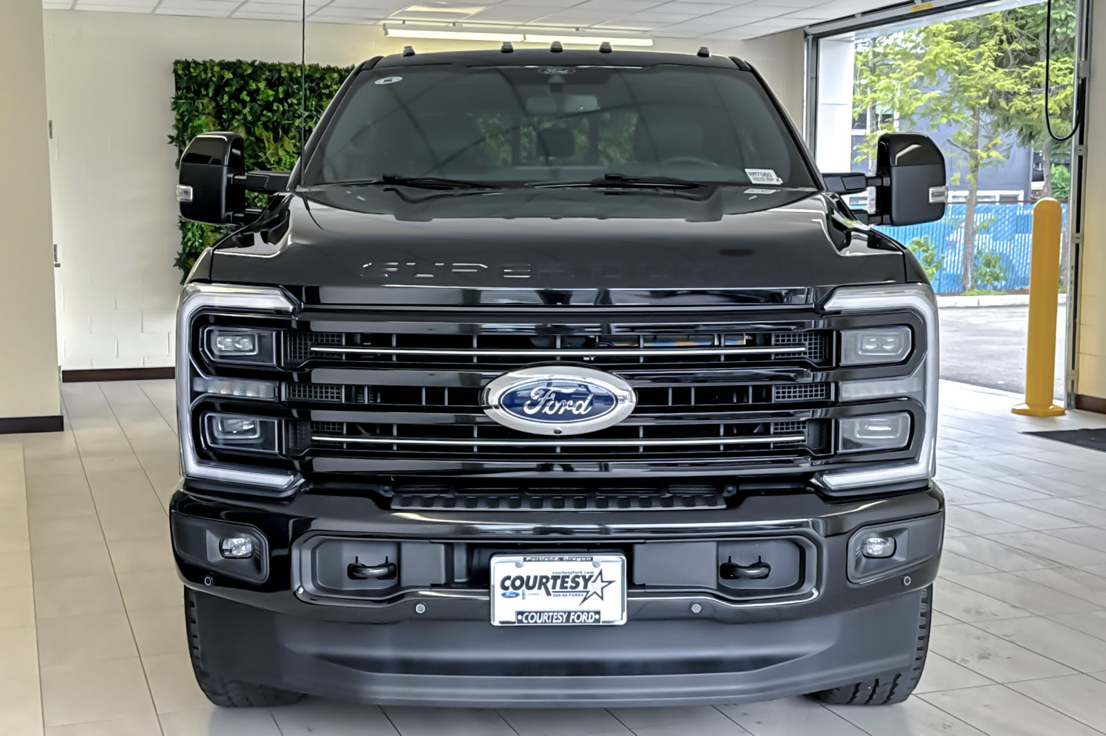 Certified 2025 Ford F350 Platinum AWD/4WD image 9