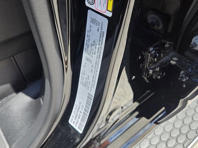 Used 2025 RAM 1500 Laramie image 23