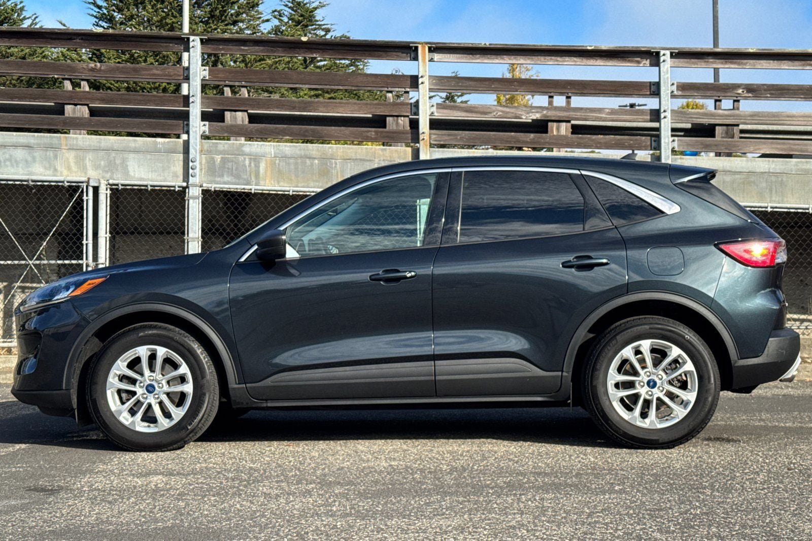 Certified 2022 Ford Escape SE w/ Convenience Package FWD image 9