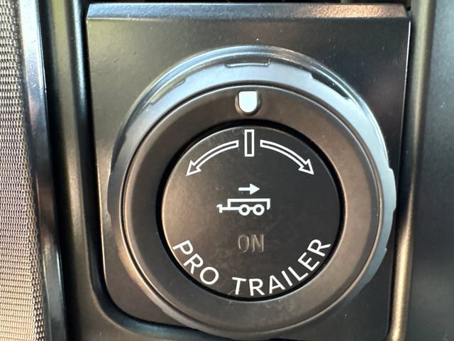 Certified 2025 Ford F150 Platinum AWD/4WD image 33