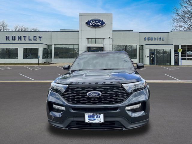 Certified 2023 Ford Explorer ST-Line AWD/4WD image 2