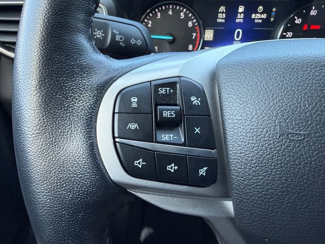 Certified 2022 Ford Explorer XLT w/ Equipment Group 202A image 24