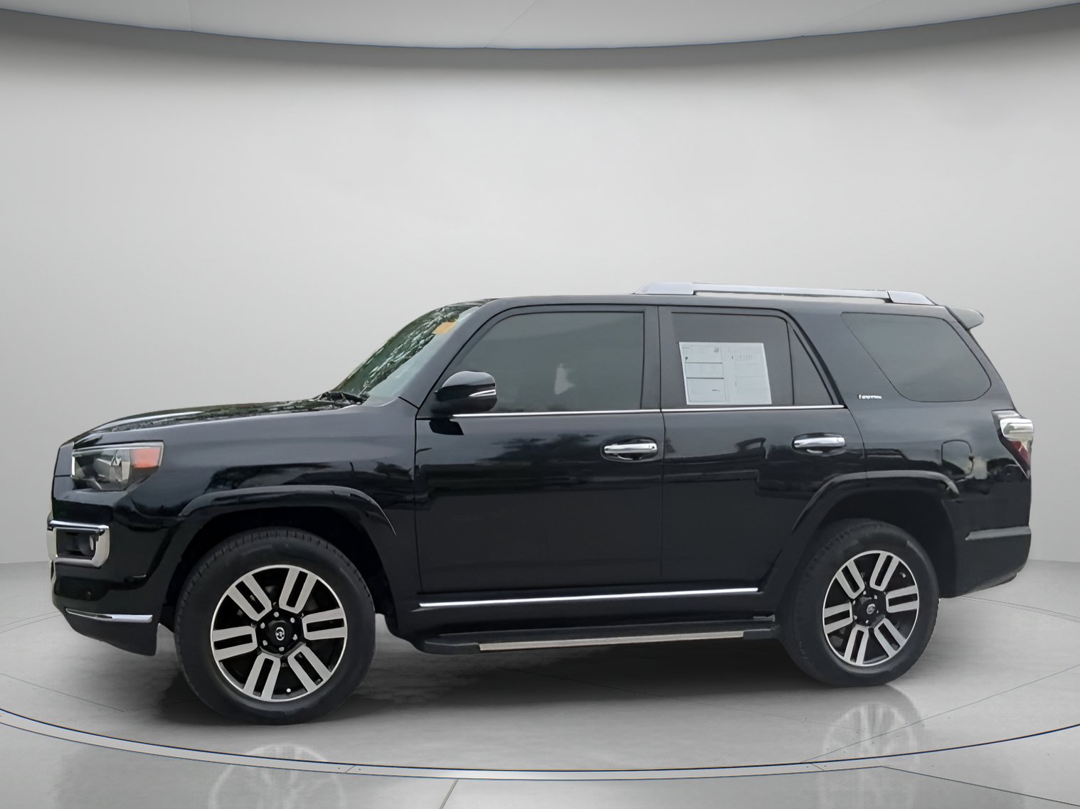 Used 2018 Toyota 4Runner Limited AWD/4WD image 15