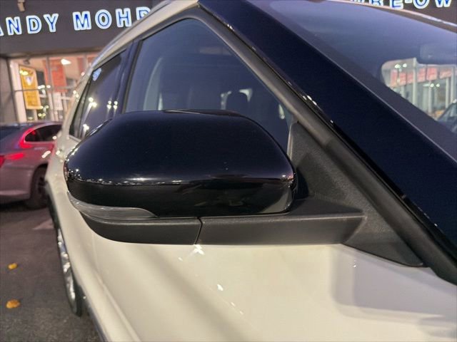 Certified 2022 Ford Explorer Limited w/ Limited Technology Package image 8