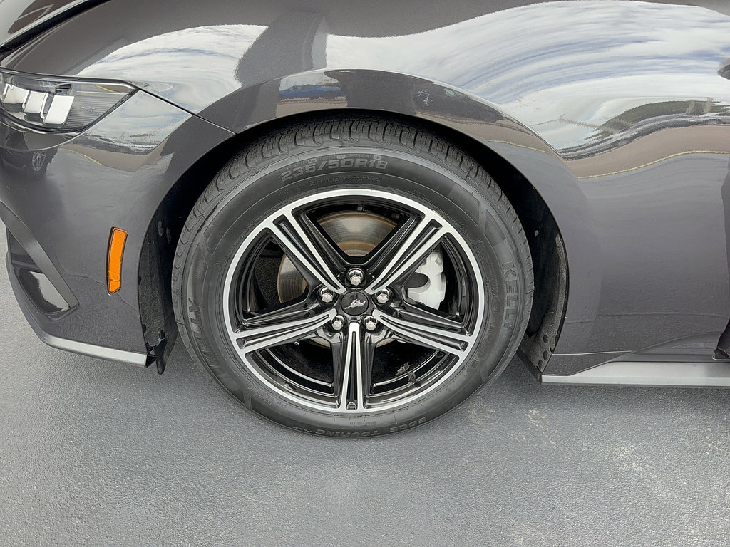 Certified 2024 Ford Mustang Coupe RWD image 32