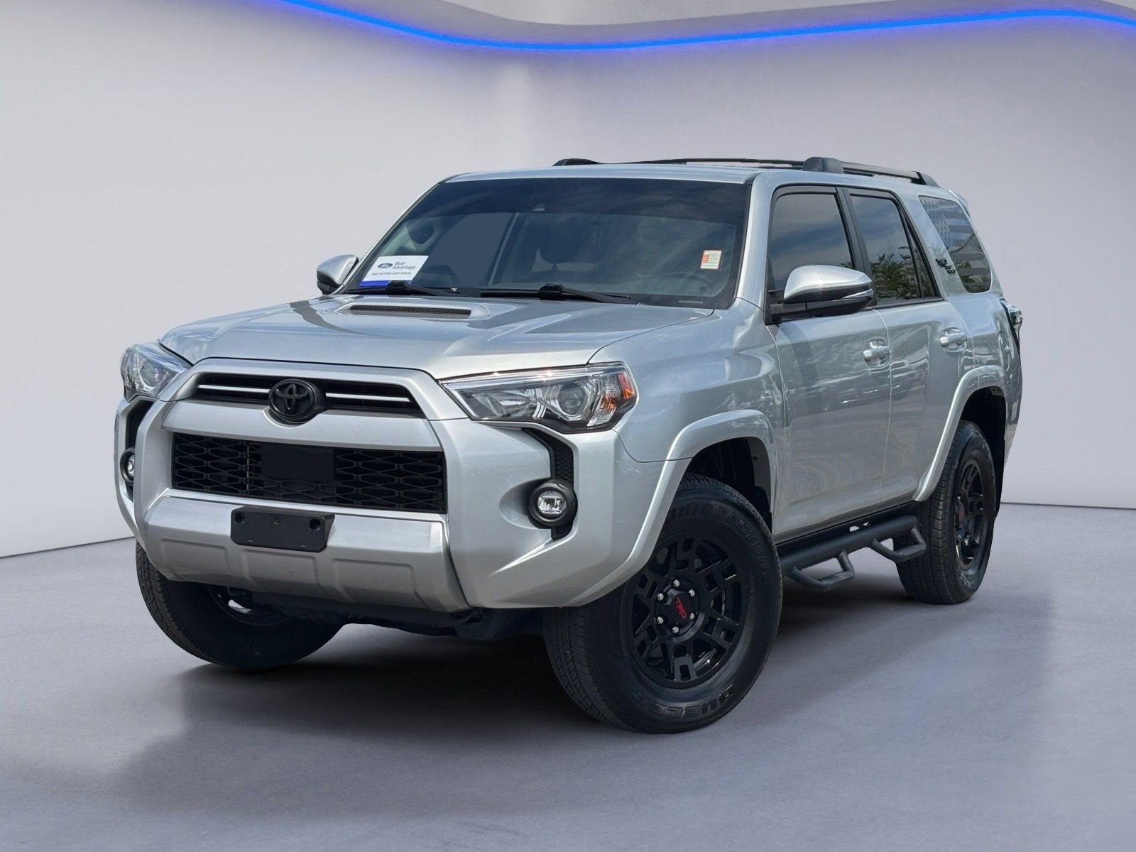 Used 2023 Toyota 4Runner TRD Off-Road Premium AWD/4WD image 2